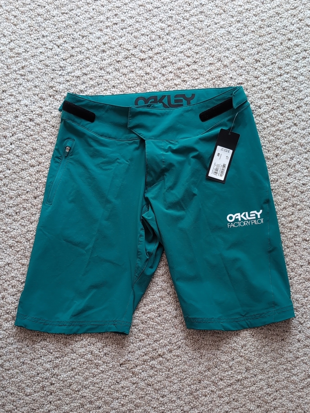 NWT Oakley Factory Pilot Lite MTB Shorts